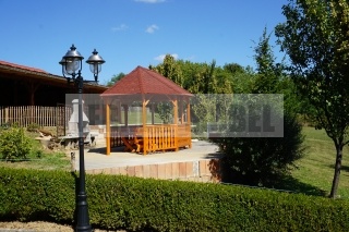 fa kerti pavilon